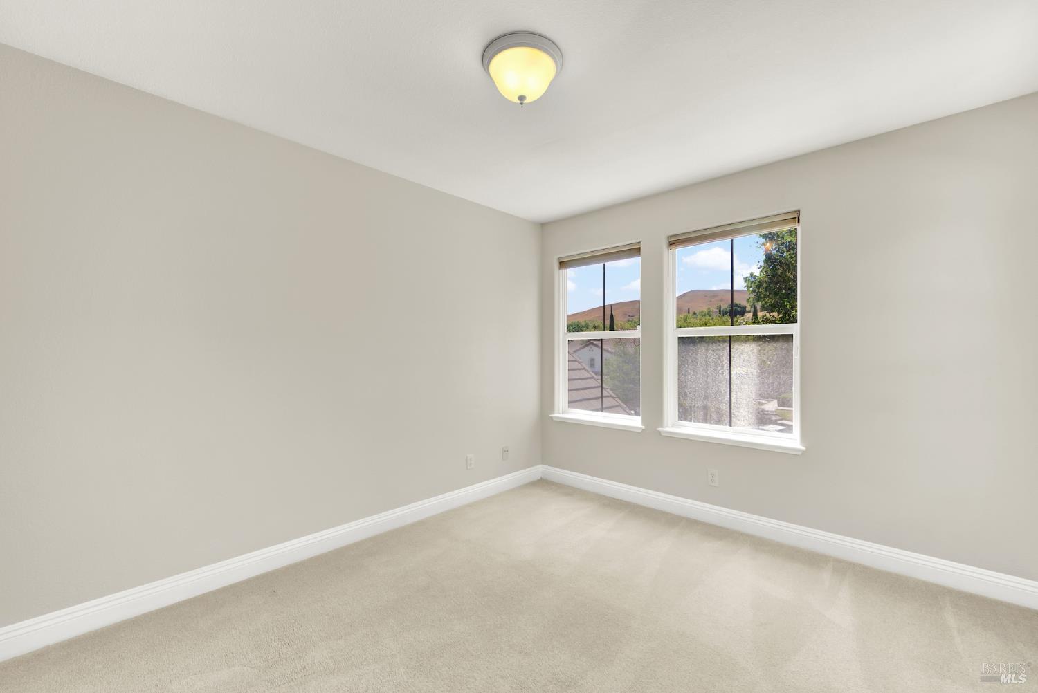 Detail Gallery Image 62 of 77 For 1240 Wildwing Ln, Vallejo,  CA 94591 - 4 Beds | 3/1 Baths
