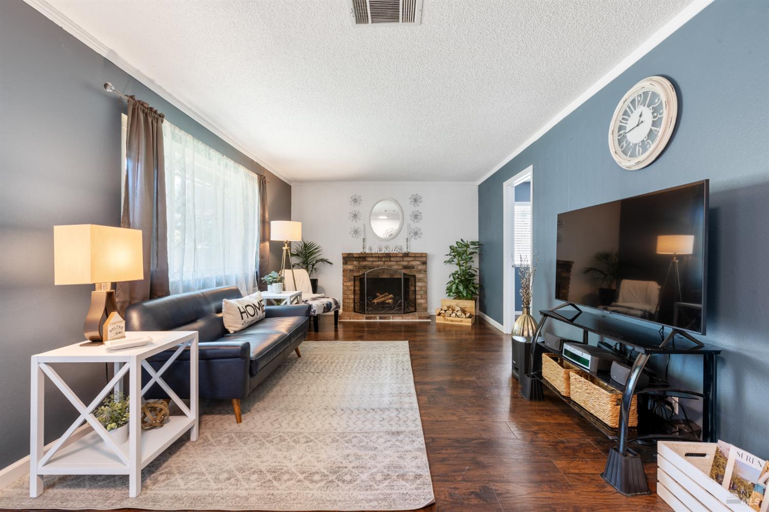 Detail Gallery Image 5 of 35 For 1726 Gershwin Cir, Fairfield,  CA 94533 - 3 Beds | 2 Baths