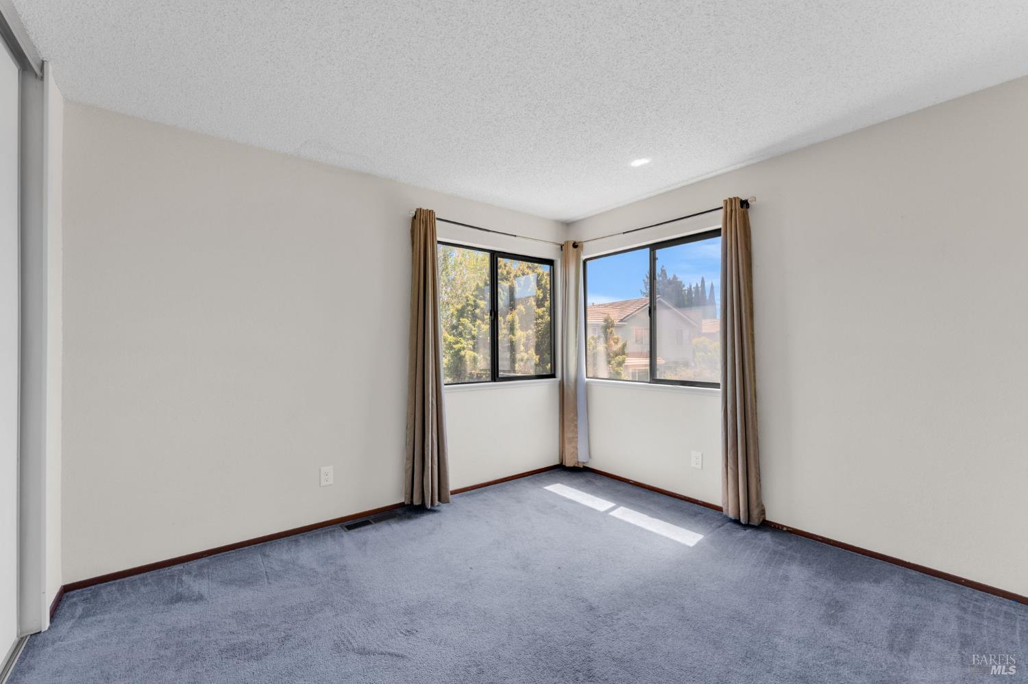 Detail Gallery Image 45 of 68 For 2924 Balsam Ct, Fairfield,  CA 94533 - 4 Beds | 3 Baths