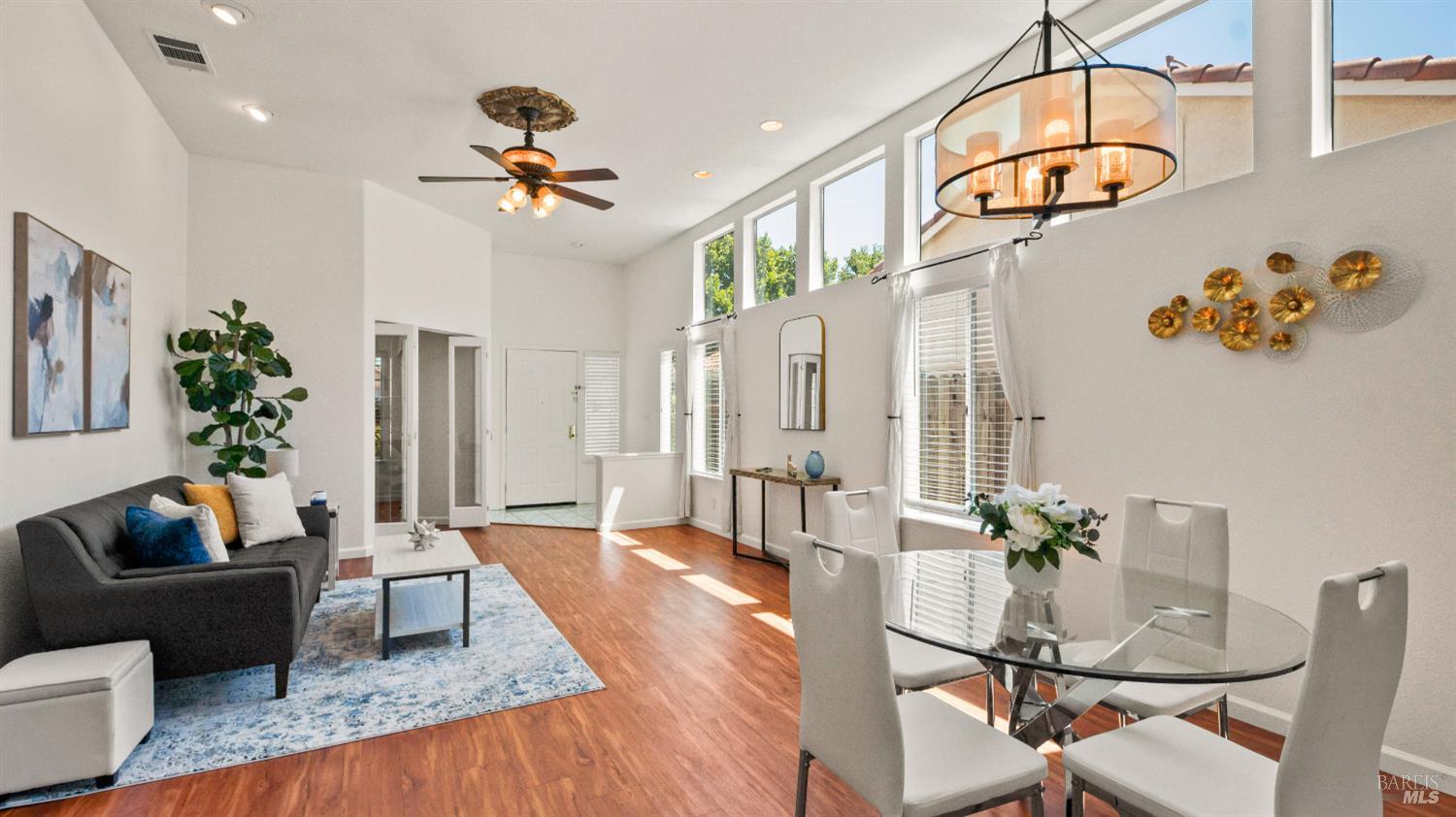 Detail Gallery Image 10 of 53 For 330 Crow Canyon Ct, Vacaville,  CA 95688 - 4 Beds | 2 Baths