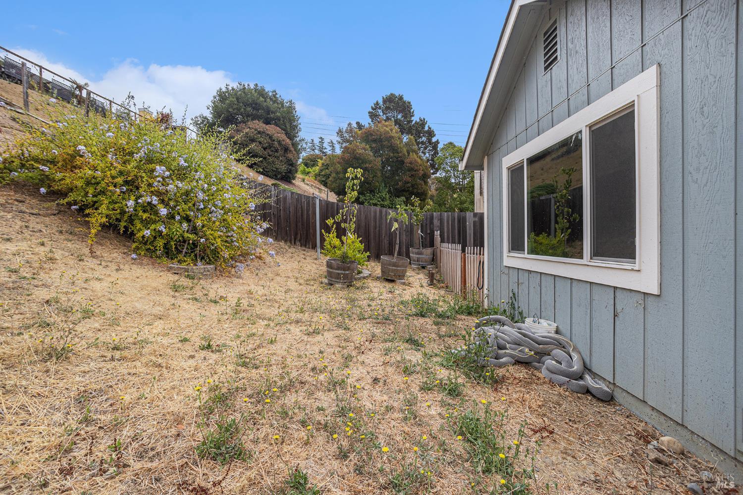 Detail Gallery Image 26 of 29 For 100 Bear Cove Ct, Vallejo,  CA 94591 - 3 Beds | 2/1 Baths