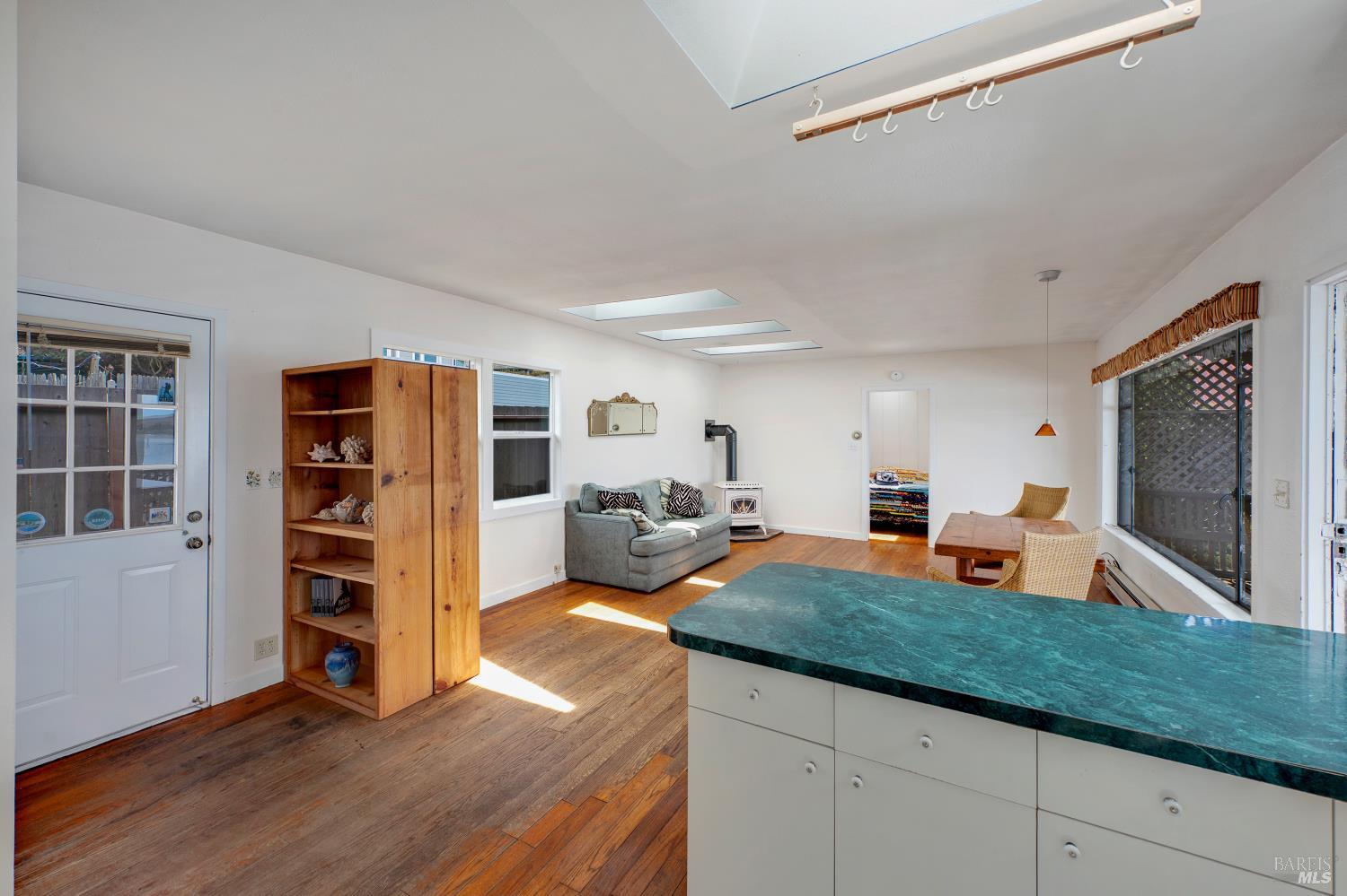Detail Gallery Image 23 of 36 For 1165 Highway 1 Unkn, Bodega Bay,  CA 94923 - 2 Beds | 1 Baths