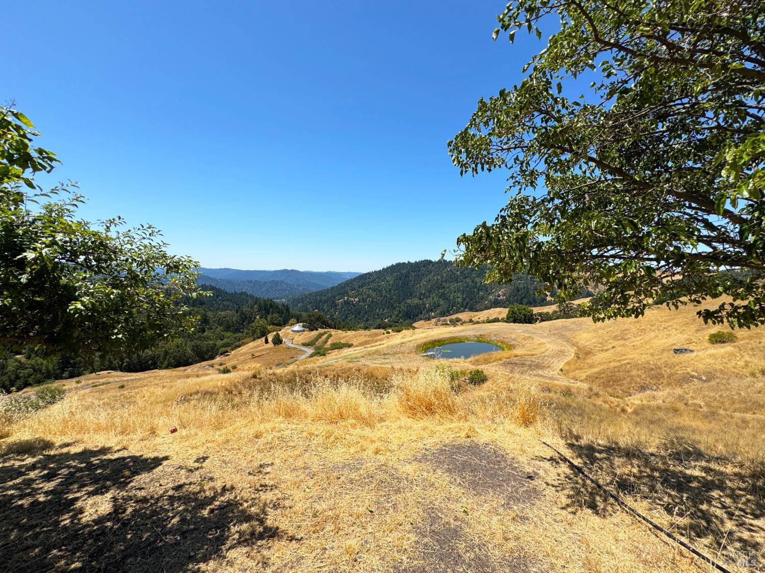 Detail Gallery Image 24 of 47 For 2980 Flat Rock Rd, Garberville,  CA 95542 - 3 Beds | 2 Baths
