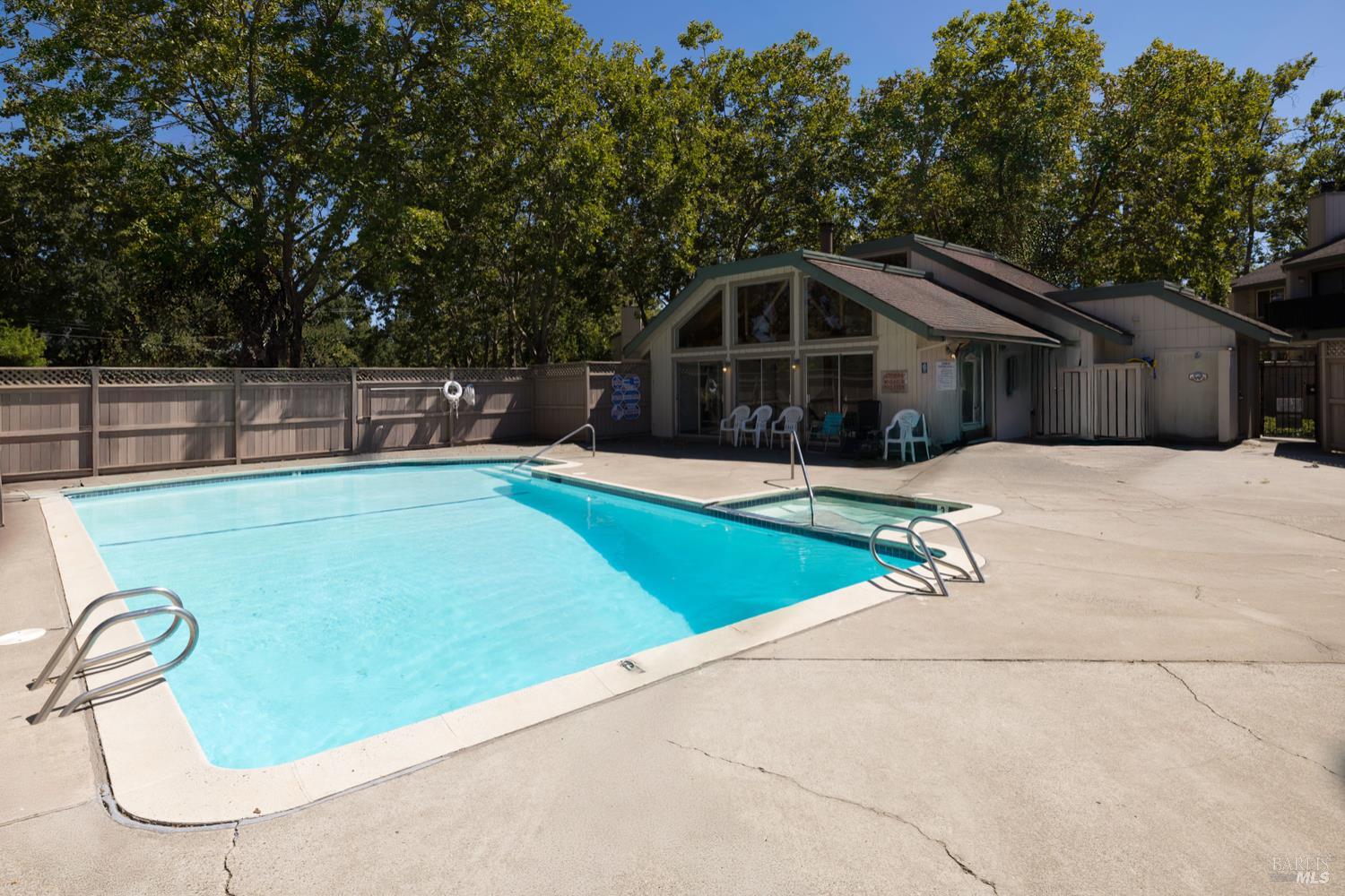 Detail Gallery Image 20 of 20 For 1708 Glenbrook Dr #D,  Santa Rosa,  CA 95401 - 2 Beds | 1 Baths