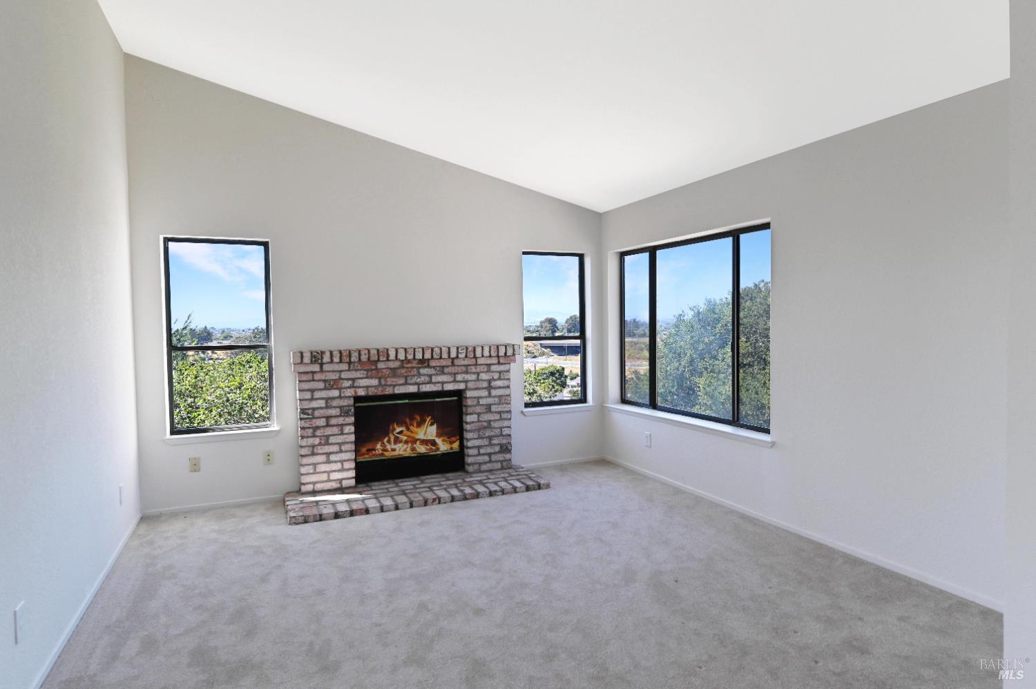 Detail Gallery Image 15 of 40 For 135 Pecan Ct, Vallejo,  CA 94589 - 4 Beds | 3 Baths