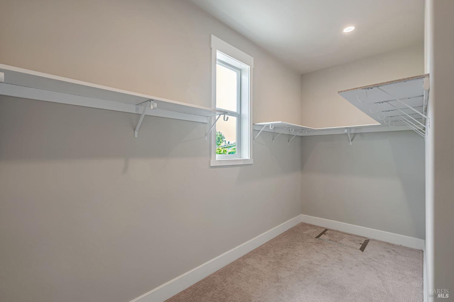 Detail Gallery Image 29 of 59 For 12 Rose Ct, Novato,  CA 94945 - 4 Beds | 4/1 Baths