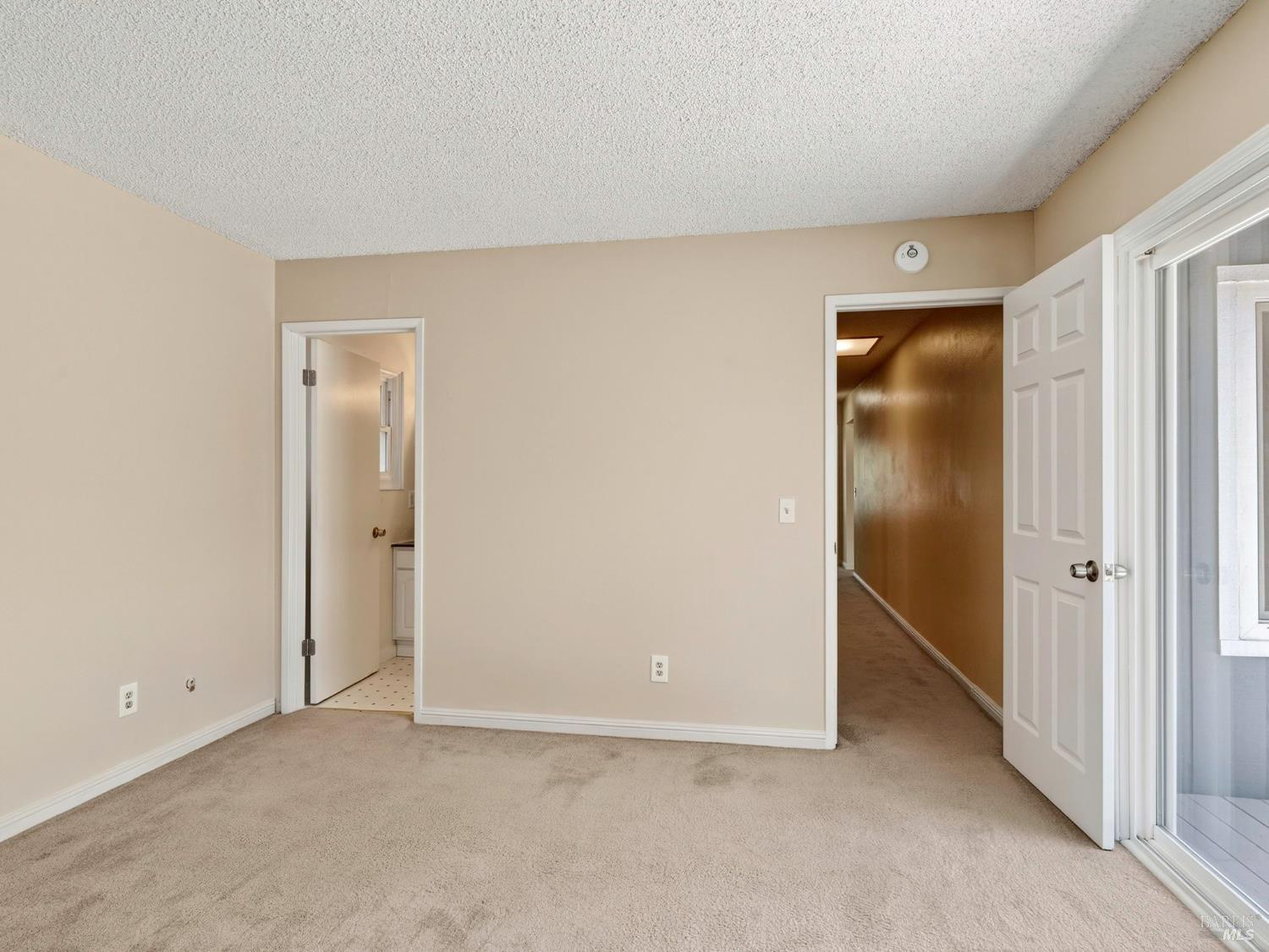Detail Gallery Image 16 of 34 For 405 Simi Pl, Santa Rosa,  CA 95409 - 3 Beds | 2 Baths