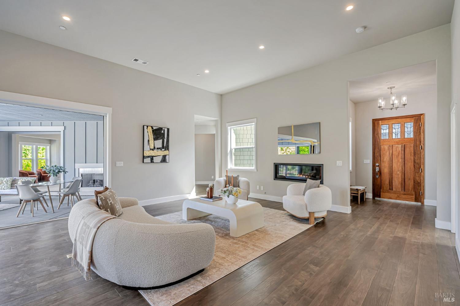 Detail Gallery Image 7 of 59 For 12 Rose Ct, Novato,  CA 94945 - 4 Beds | 4/1 Baths