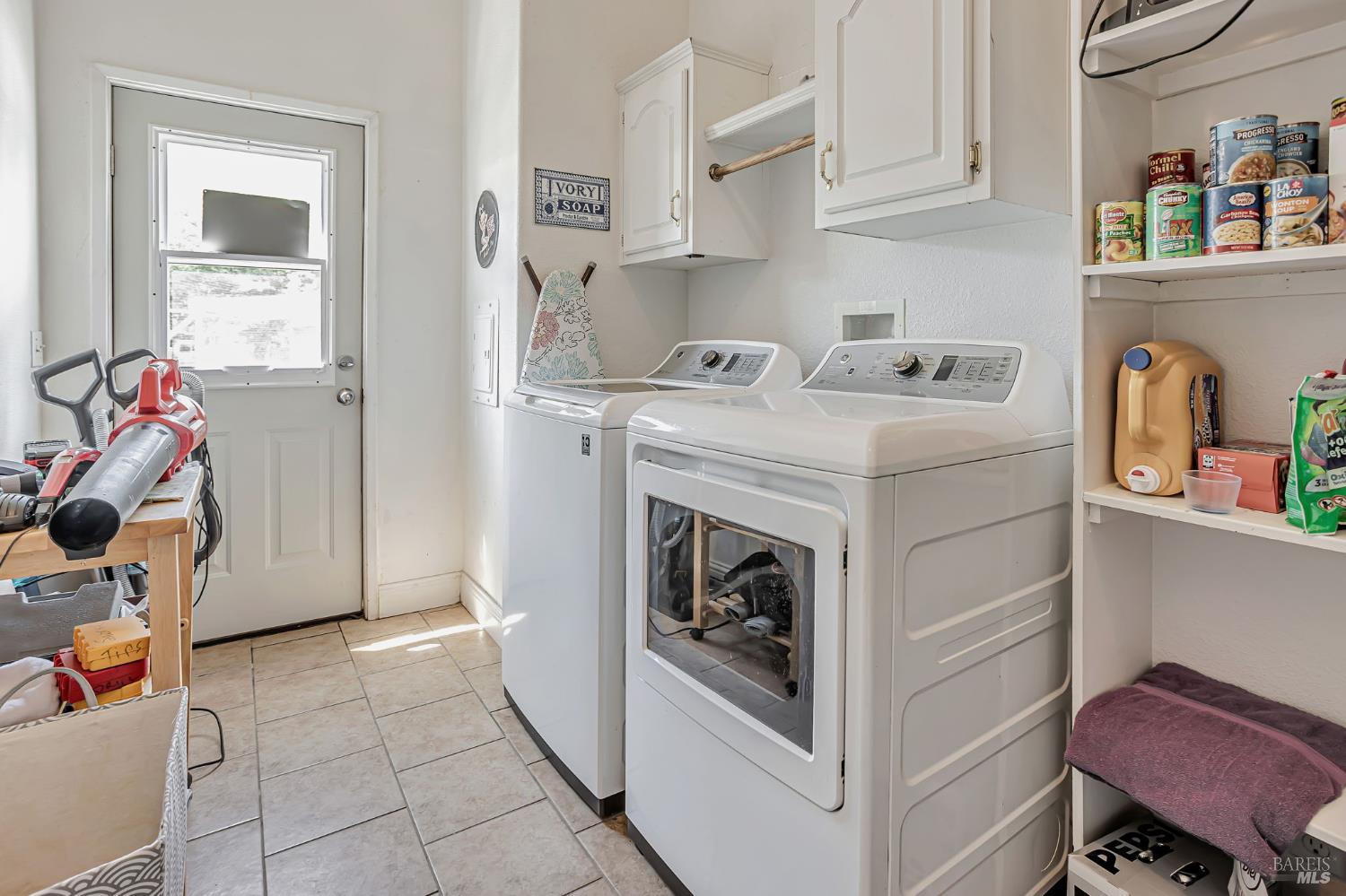 Detail Gallery Image 22 of 30 For 817 Corte Azul Ct, Rohnert Park,  CA 94928 - 4 Beds | 2 Baths