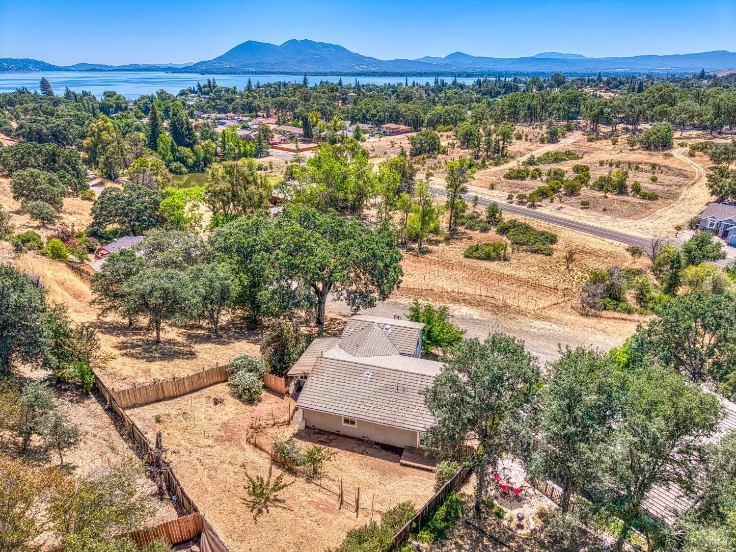 Detail Gallery Image 28 of 38 For 1046 Adams St, Lakeport,  CA 95453 - 3 Beds | 2 Baths