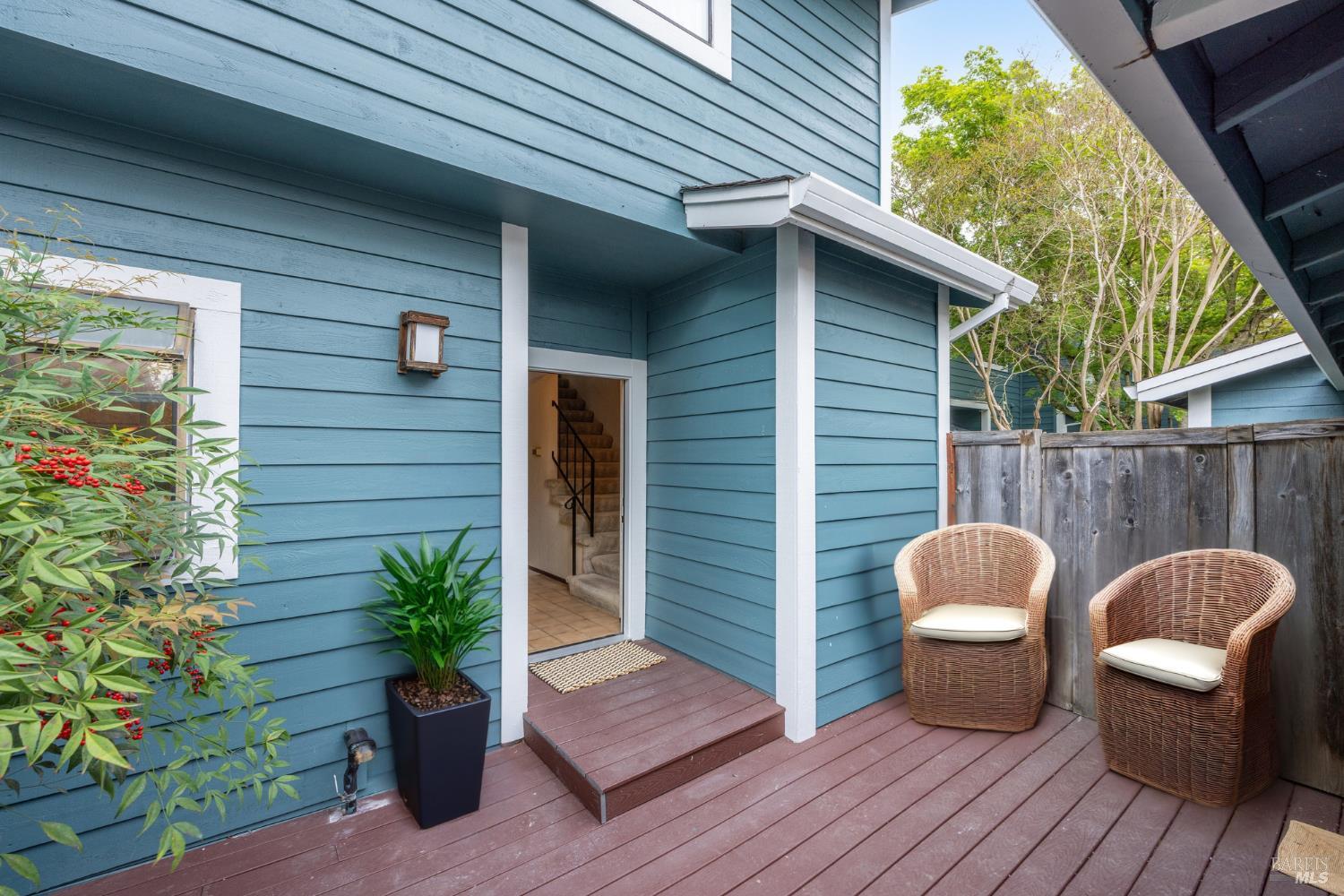 1403 Marylyn Cir