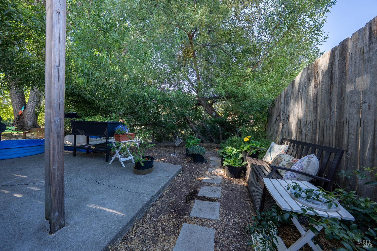 Detail Gallery Image 49 of 64 For 12902 Lakeland St, Clearlake Oaks,  CA 95423 - 4 Beds | 2/1 Baths