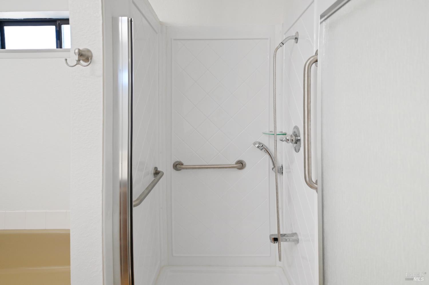 Detail Gallery Image 22 of 40 For 135 Pecan Ct, Vallejo,  CA 94589 - 4 Beds | 3 Baths
