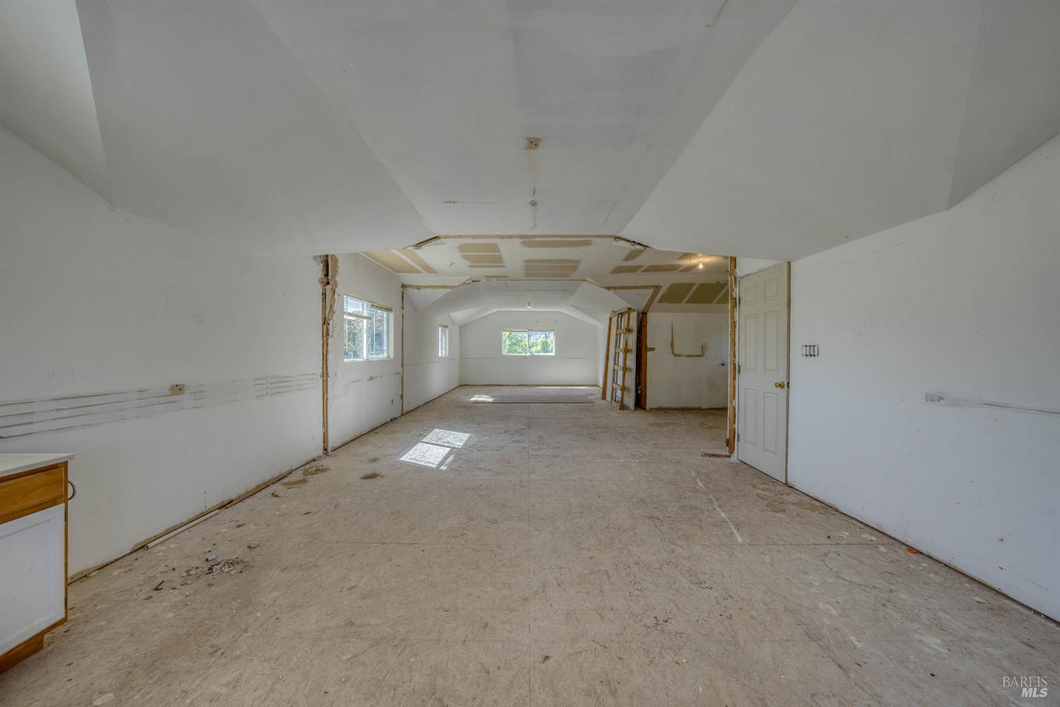 Detail Gallery Image 38 of 64 For 12902 Lakeland St, Clearlake Oaks,  CA 95423 - 4 Beds | 2/1 Baths