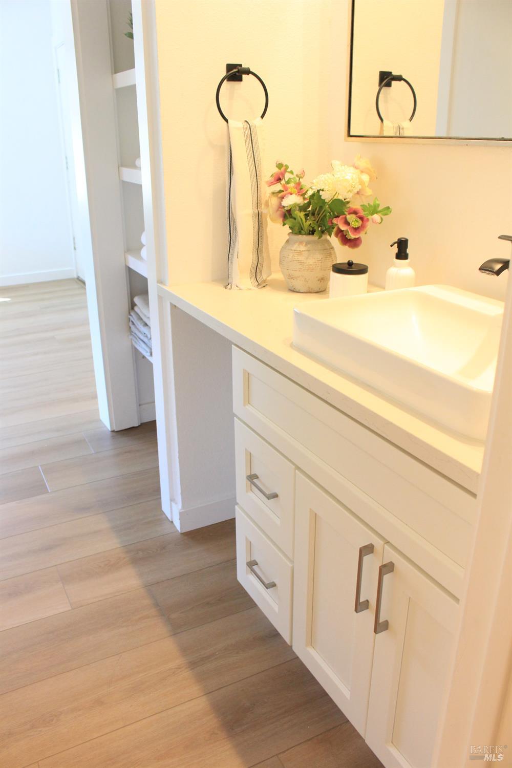 Detail Gallery Image 8 of 22 For 1347 Southwest Blvd #F,  Rohnert Park,  CA 94928 - 1 Beds | 1 Baths