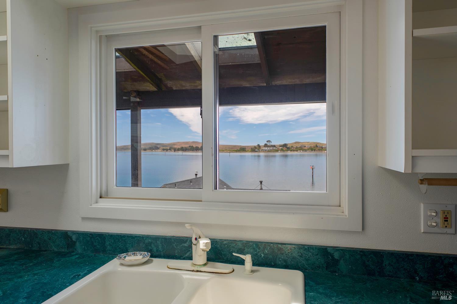 Detail Gallery Image 22 of 36 For 1165 Highway 1 Unkn, Bodega Bay,  CA 94923 - 2 Beds | 1 Baths
