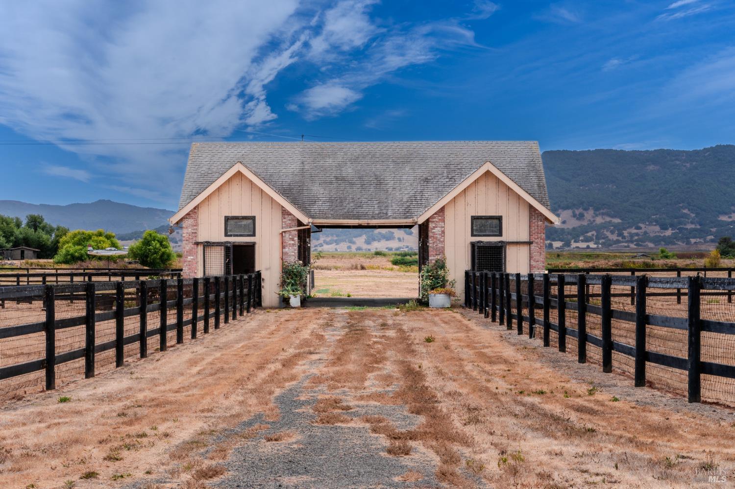 Detail Gallery Image 20 of 70 For 6614 Lakeville Hwy, Petaluma,  CA 94954 - 11 Beds | 15/1 Baths