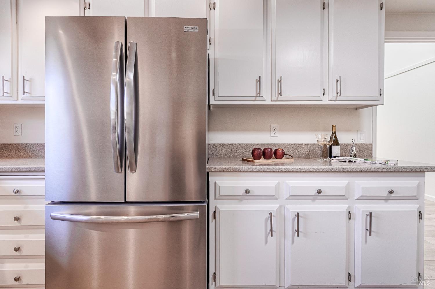 Detail Gallery Image 20 of 61 For 8850 Oak Trail Dr, Santa Rosa,  CA 95409 - 2 Beds | 2 Baths