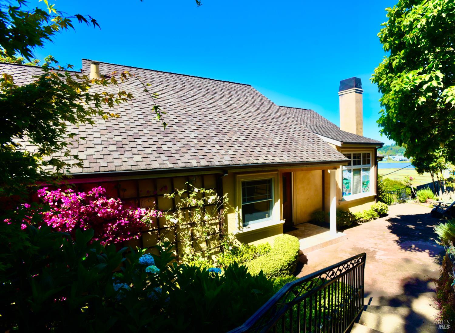 Detail Gallery Image 6 of 65 For 189 Morning Sun Ave, Mill Valley,  CA 94941 - 4 Beds | 3 Baths