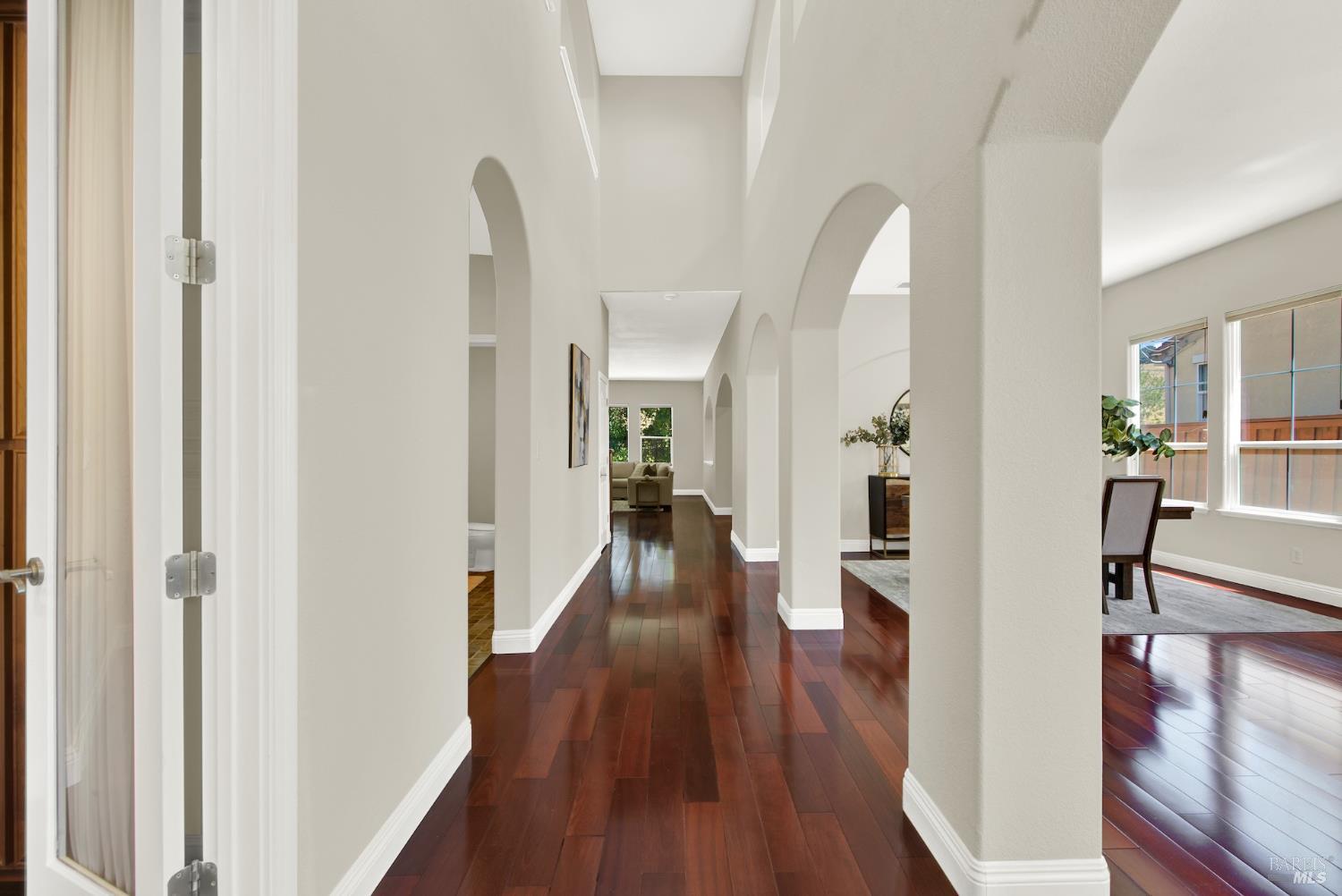 Detail Gallery Image 9 of 77 For 1240 Wildwing Ln, Vallejo,  CA 94591 - 4 Beds | 3/1 Baths
