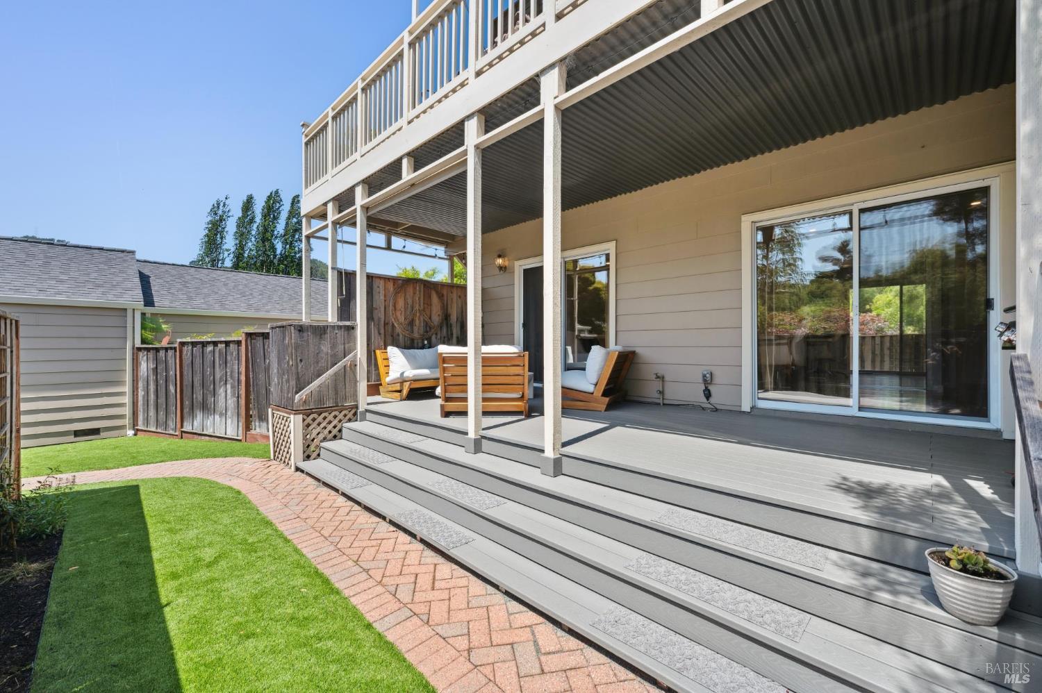 Detail Gallery Image 25 of 37 For 34 Creekside Ct, Corte Madera,  CA 94925 - 2 Beds | 2 Baths