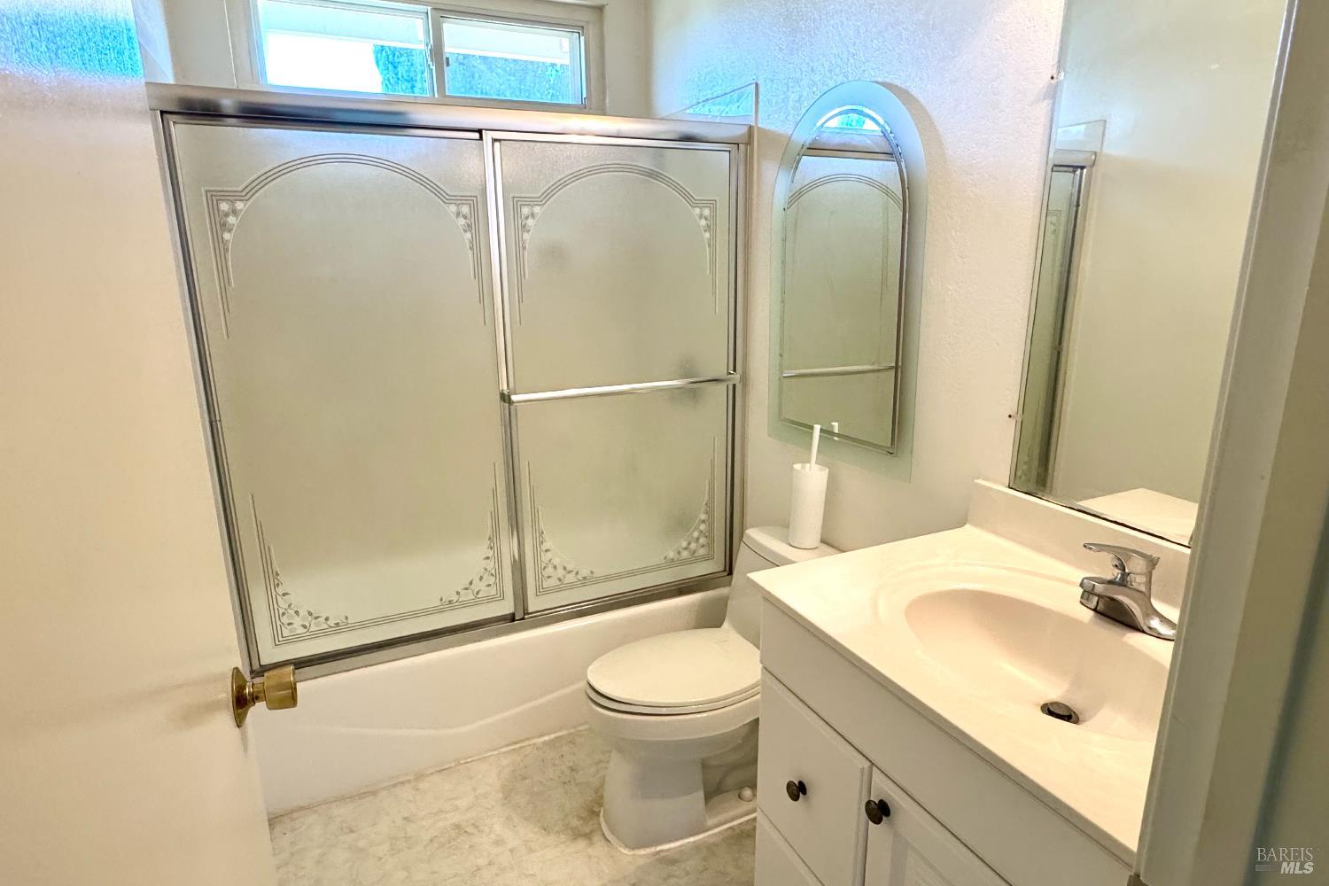 Detail Gallery Image 12 of 17 For 905 Canada Goose Dr, Suisun City,  CA 94585 - 4 Beds | 2/1 Baths