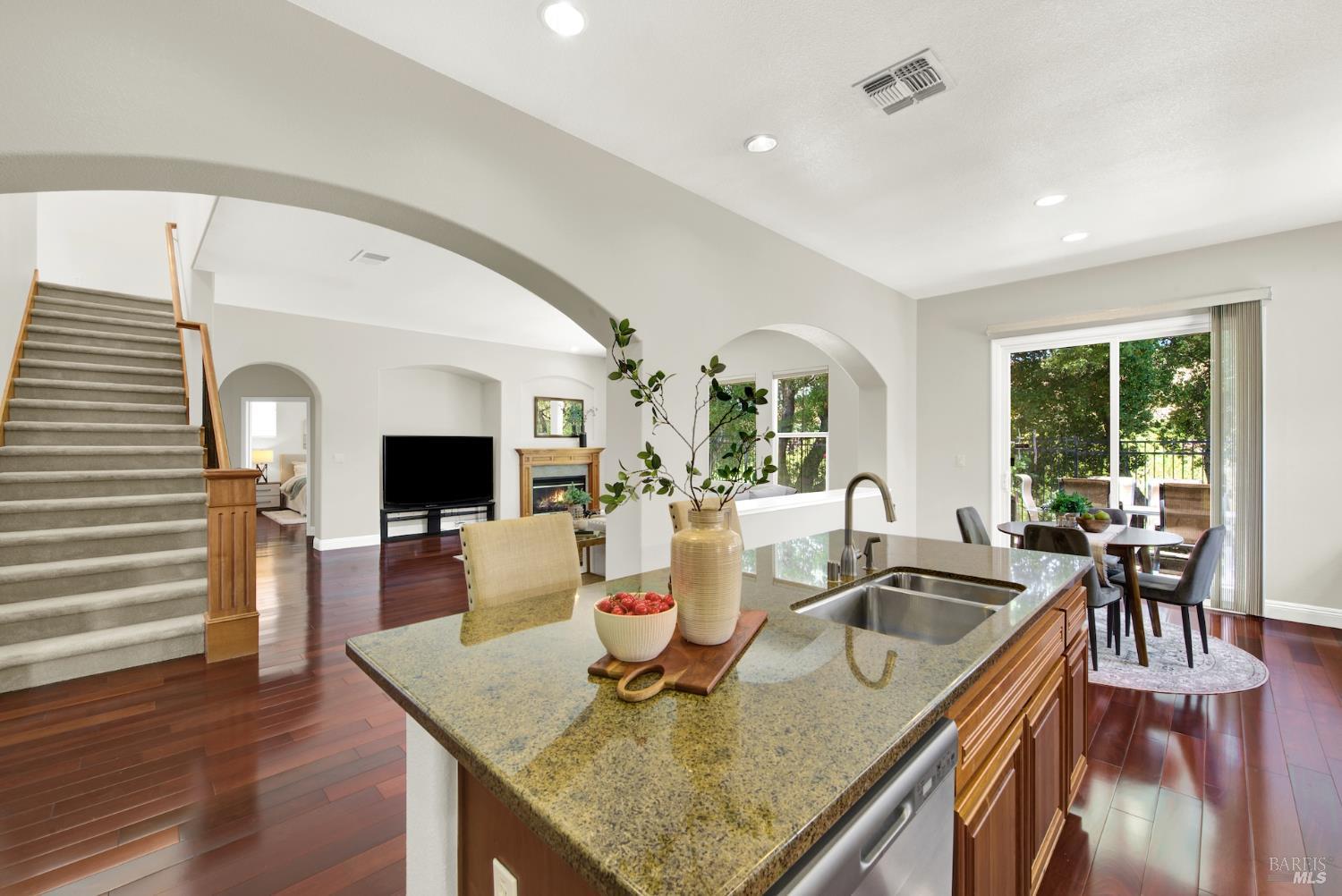 Detail Gallery Image 29 of 77 For 1240 Wildwing Ln, Vallejo,  CA 94591 - 4 Beds | 3/1 Baths