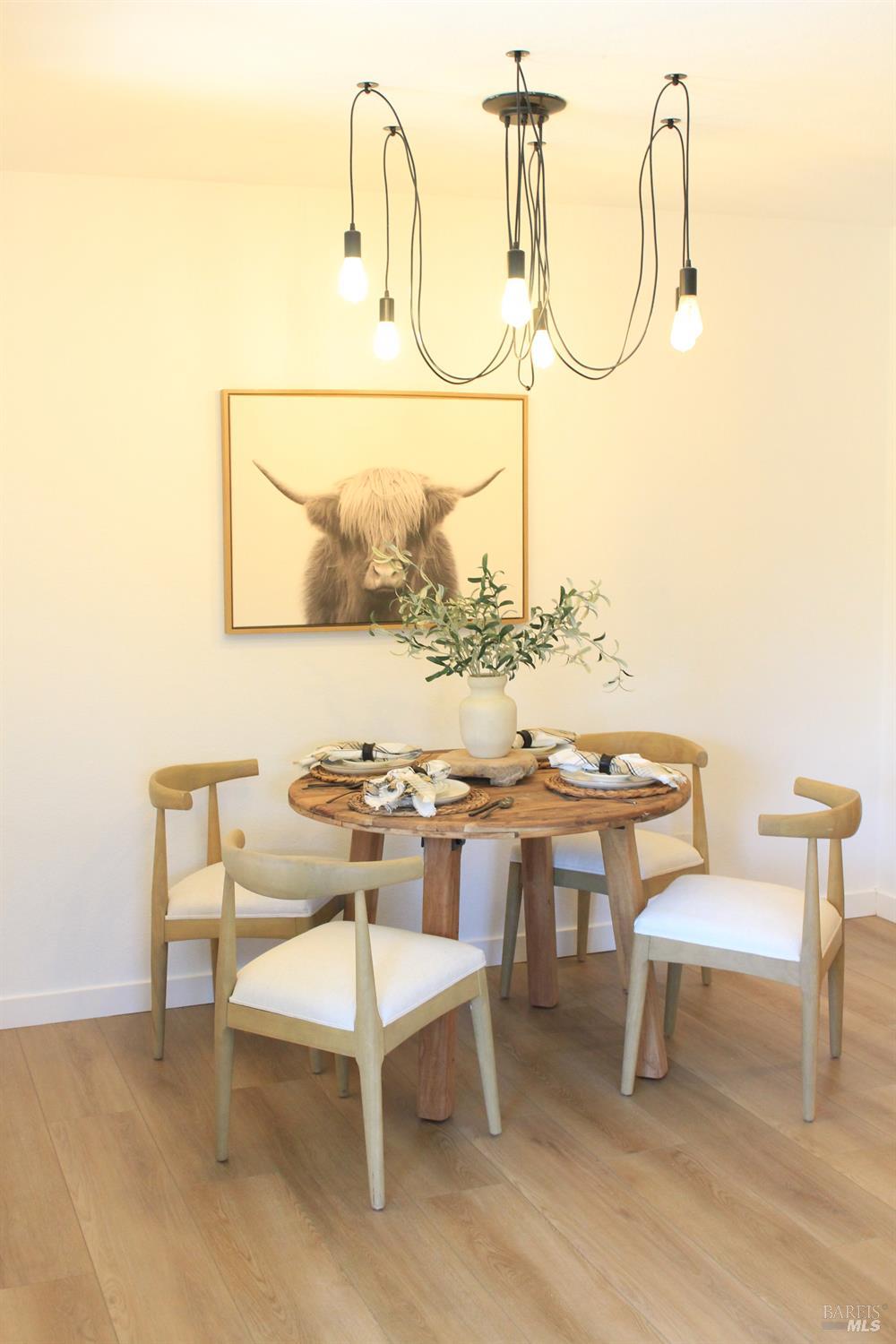 Detail Gallery Image 2 of 22 For 1347 Southwest Blvd #F,  Rohnert Park,  CA 94928 - 1 Beds | 1 Baths