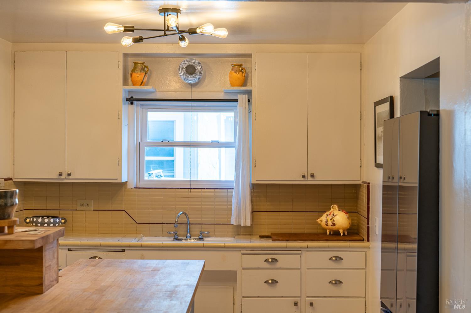 Detail Gallery Image 7 of 32 For 2008 Orchard St, Santa Rosa,  CA 95404 - 3 Beds | 1 Baths