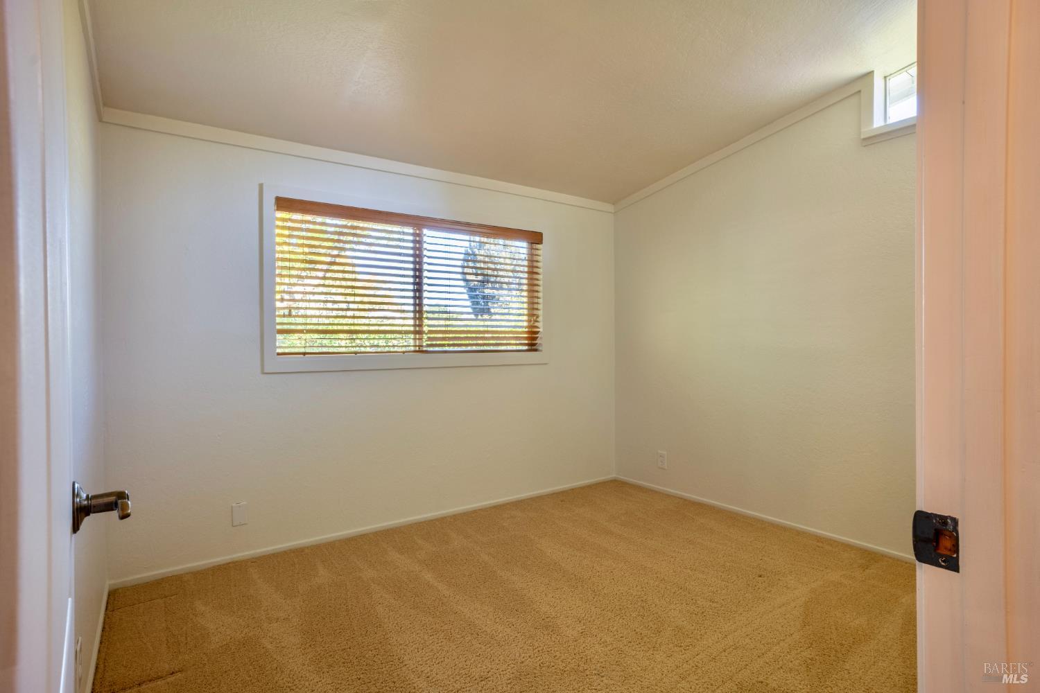 Detail Gallery Image 14 of 17 For 15533 Maplewood Dr, Sonoma,  CA 95476 - 3 Beds | 2 Baths