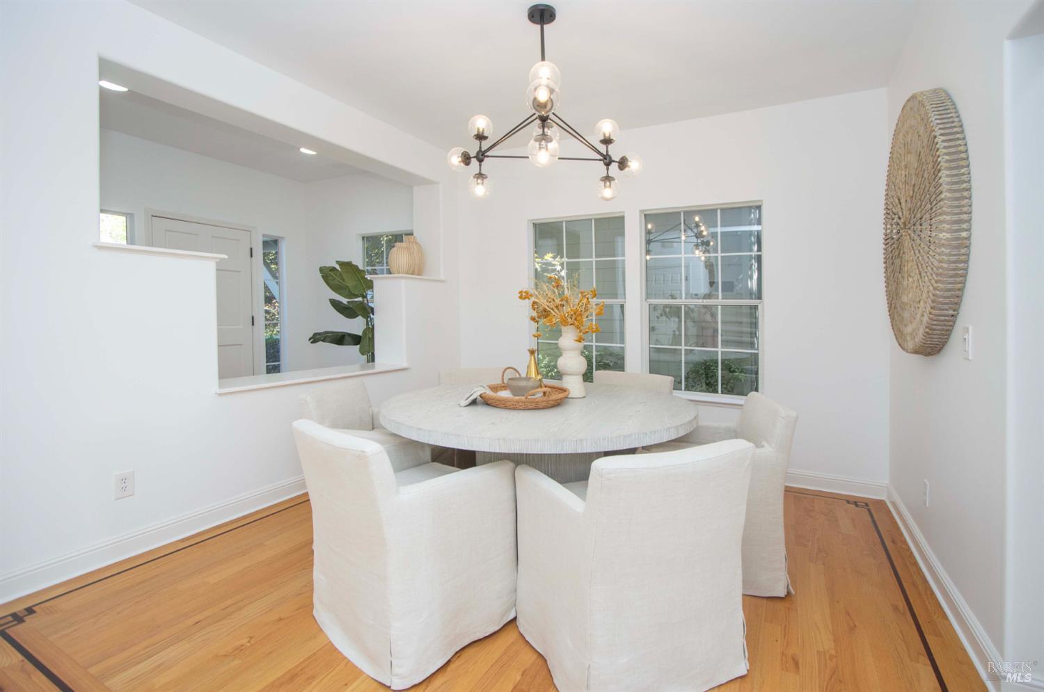 Detail Gallery Image 13 of 46 For 47 Elizabeth Cir, Greenbrae,  CA 94904 - 3 Beds | 2/1 Baths