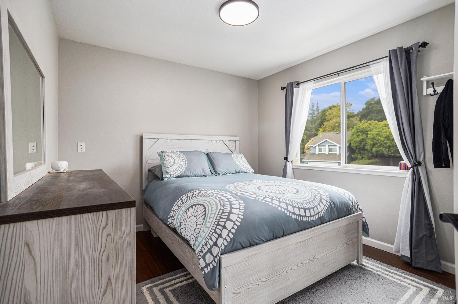 Detail Gallery Image 21 of 29 For 100 Bear Cove Ct, Vallejo,  CA 94591 - 3 Beds | 2/1 Baths