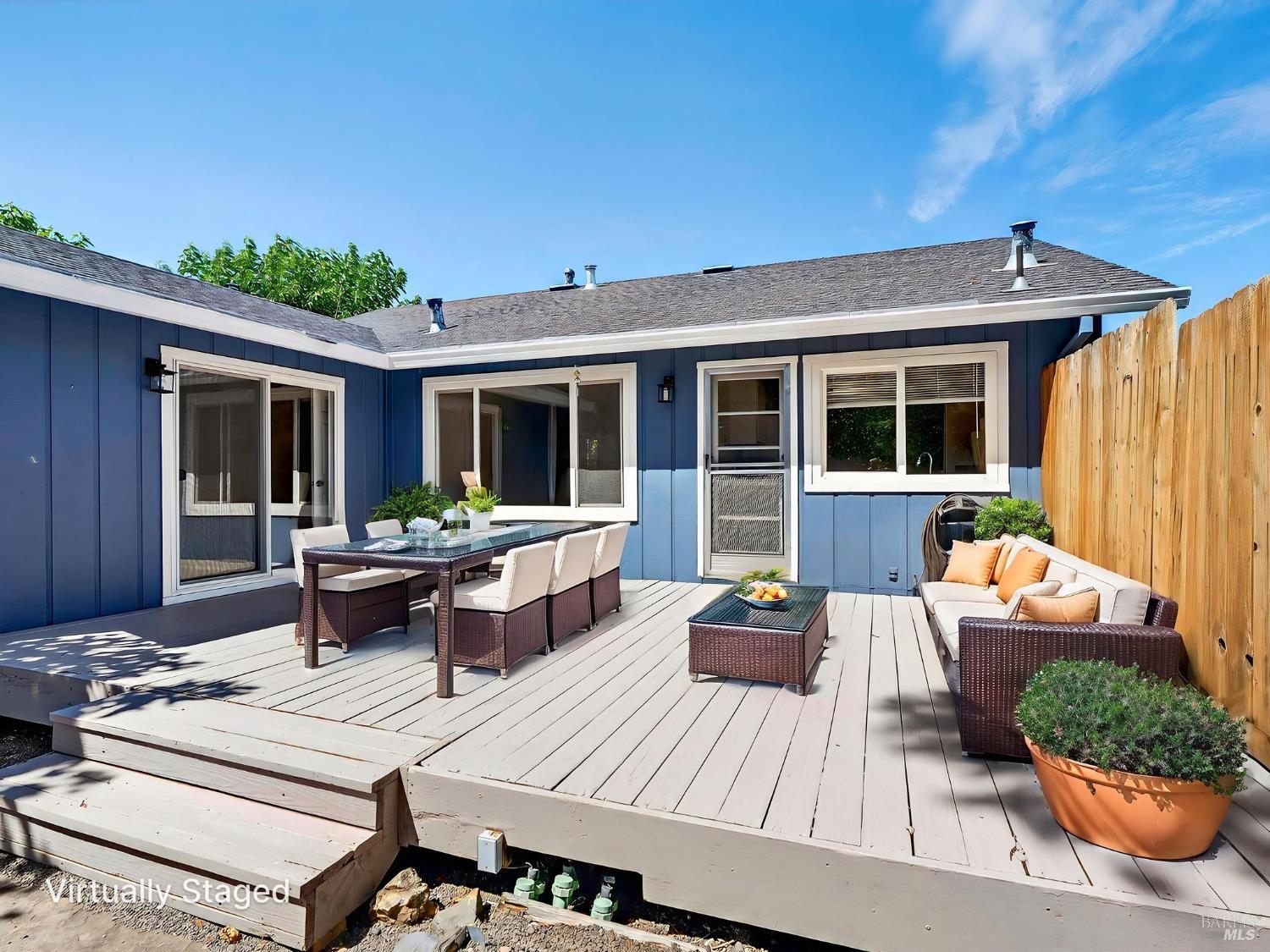 Detail Gallery Image 7 of 34 For 405 Simi Pl, Santa Rosa,  CA 95409 - 3 Beds | 2 Baths