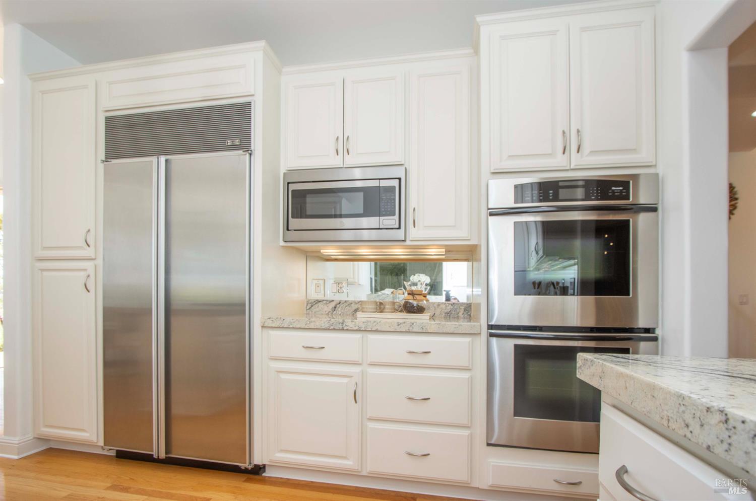 Detail Gallery Image 6 of 46 For 47 Elizabeth Cir, Greenbrae,  CA 94904 - 3 Beds | 2/1 Baths