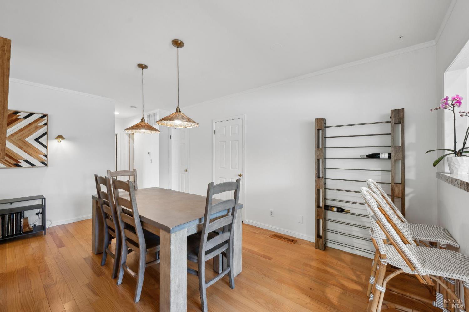 Detail Gallery Image 11 of 37 For 34 Creekside Ct, Corte Madera,  CA 94925 - 2 Beds | 2 Baths