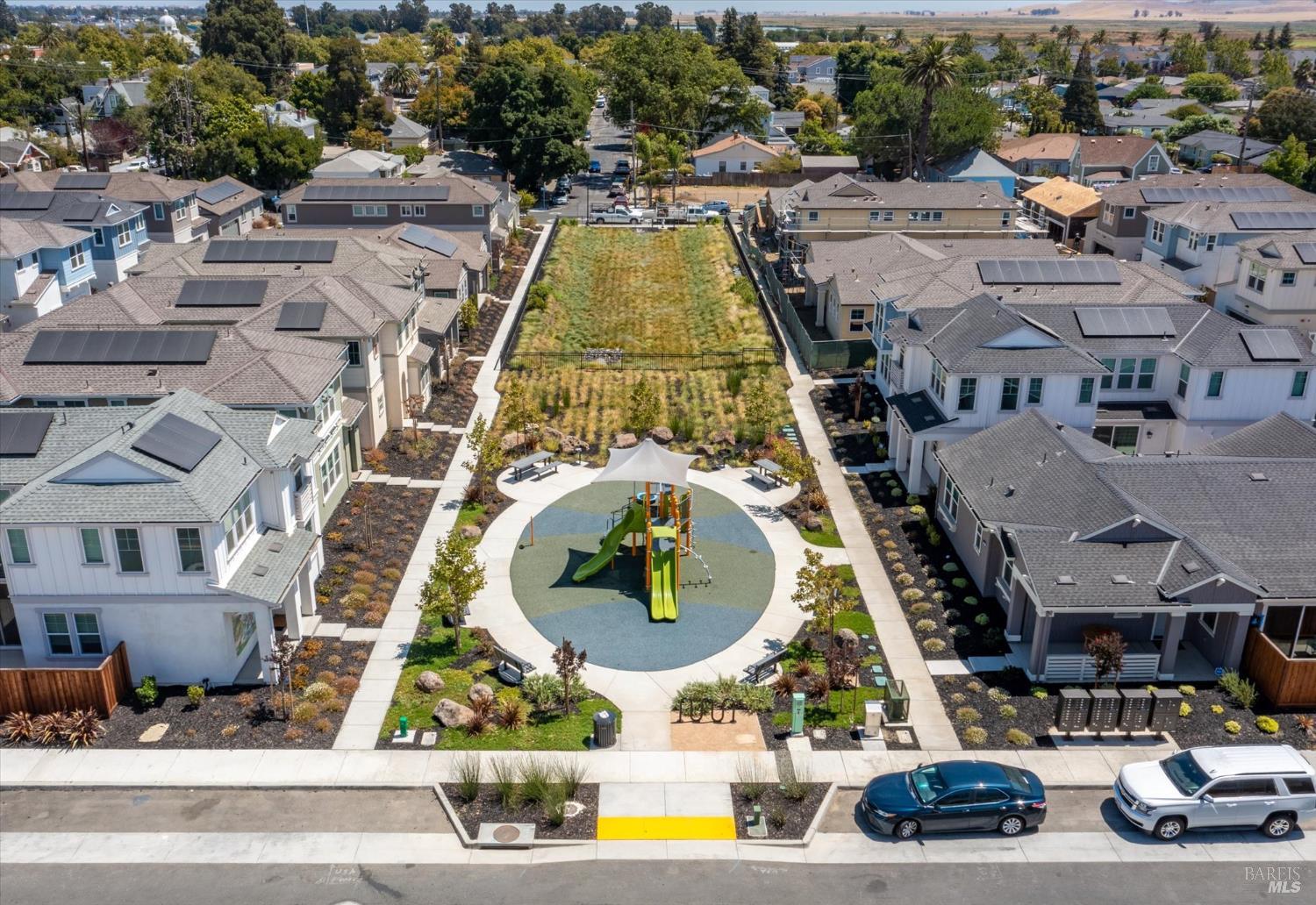 Detail Gallery Image 32 of 33 For 128 Clownfish St, Suisun City,  CA 94585 - 3 Beds | 2/1 Baths