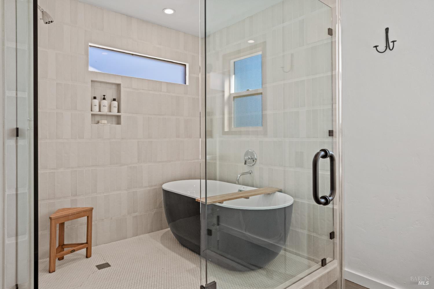 Detail Gallery Image 24 of 49 For 1251 University Rd, Hopland,  CA 95449 - 4 Beds | 2/1 Baths