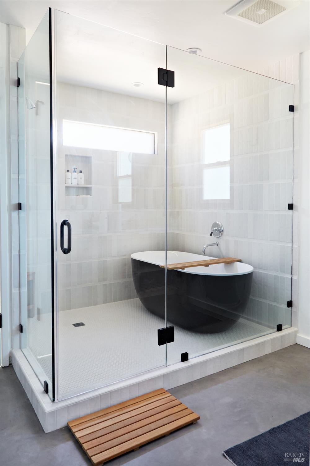 Detail Gallery Image 26 of 49 For 1251 University Rd, Hopland,  CA 95449 - 4 Beds | 2/1 Baths