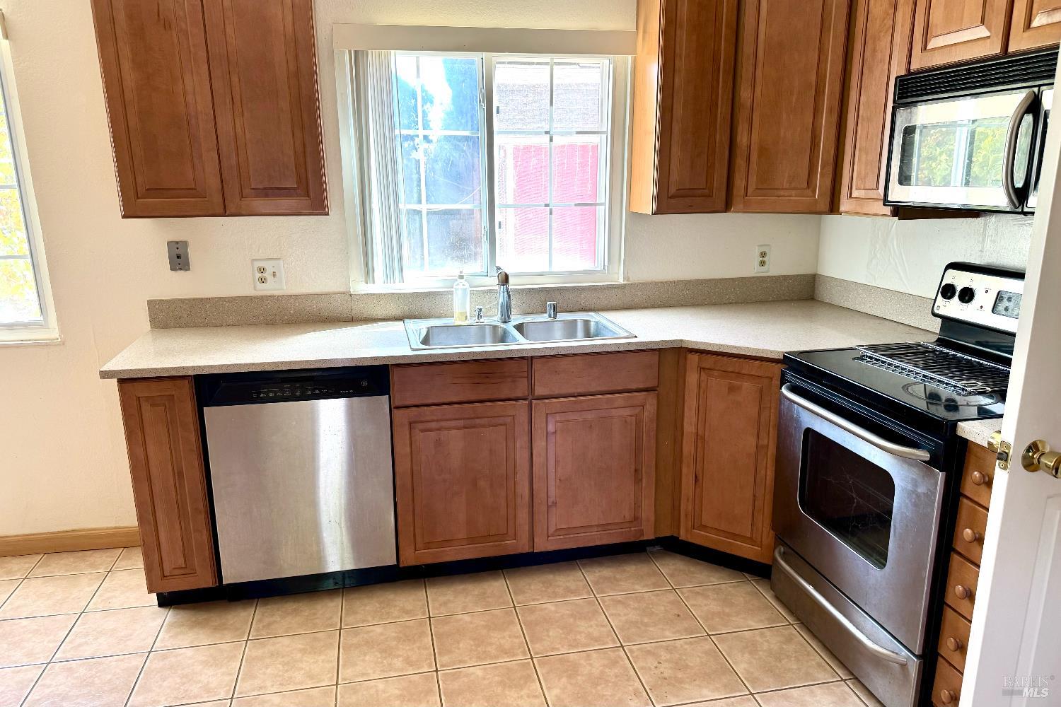 Detail Gallery Image 17 of 17 For 905 Canada Goose Dr, Suisun City,  CA 94585 - 4 Beds | 2/1 Baths