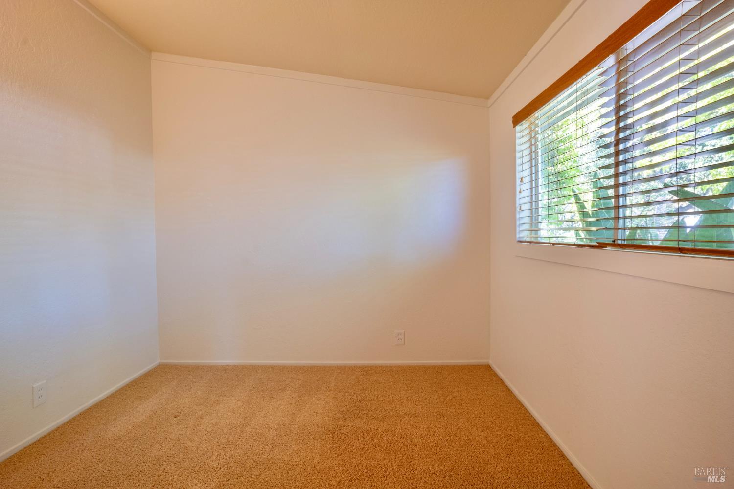 Detail Gallery Image 15 of 17 For 15533 Maplewood Dr, Sonoma,  CA 95476 - 3 Beds | 2 Baths