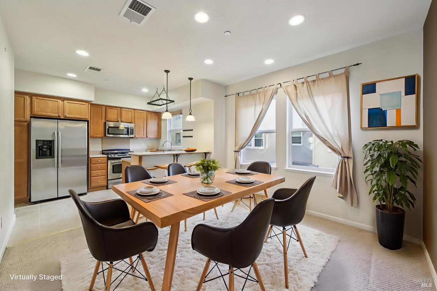 Detail Gallery Image 4 of 35 For 2717 10th St, San Pablo,  CA 94806 - 3 Beds | 2/1 Baths