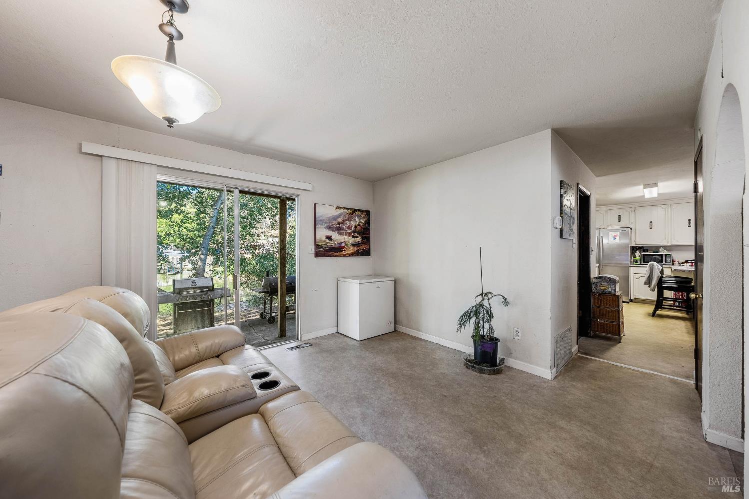Detail Gallery Image 12 of 64 For 12902 Lakeland St, Clearlake Oaks,  CA 95423 - 4 Beds | 2/1 Baths