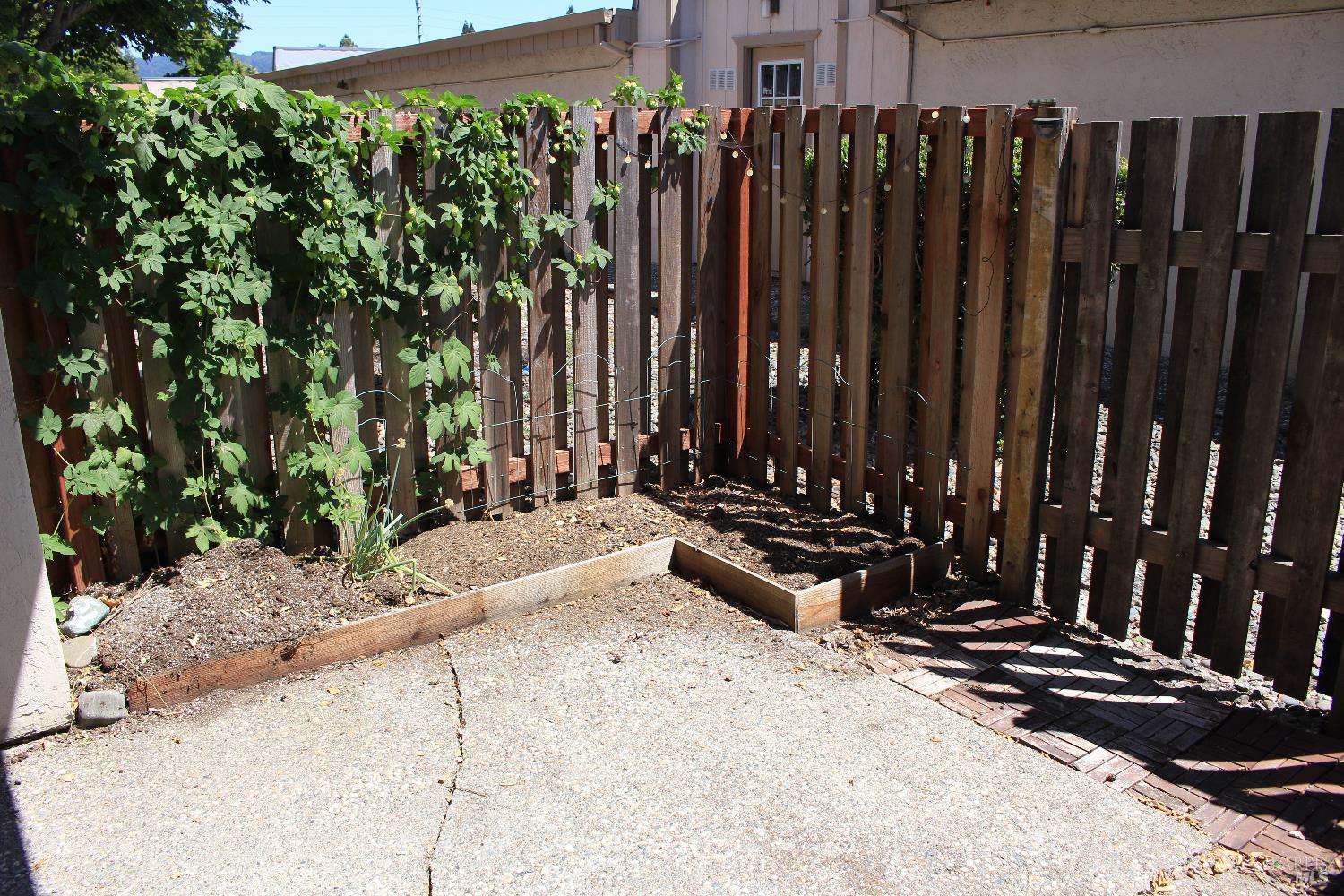 Detail Gallery Image 13 of 22 For 1347 Southwest Blvd #F,  Rohnert Park,  CA 94928 - 1 Beds | 1 Baths