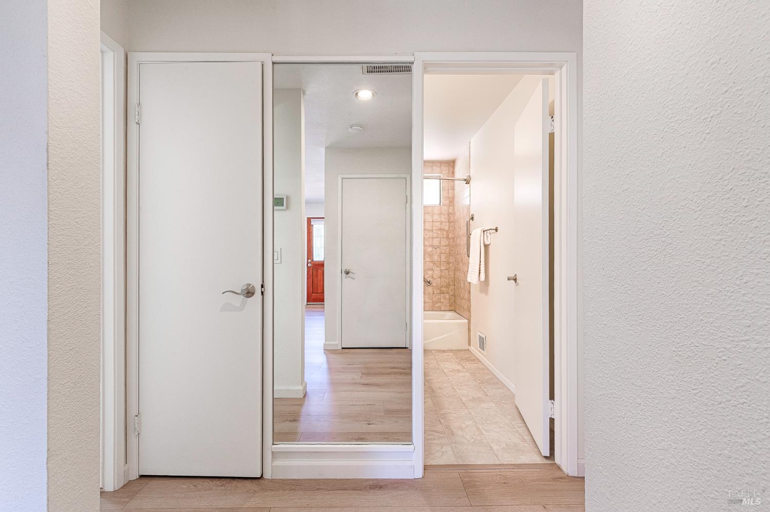 Detail Gallery Image 26 of 61 For 8850 Oak Trail Dr, Santa Rosa,  CA 95409 - 2 Beds | 2 Baths