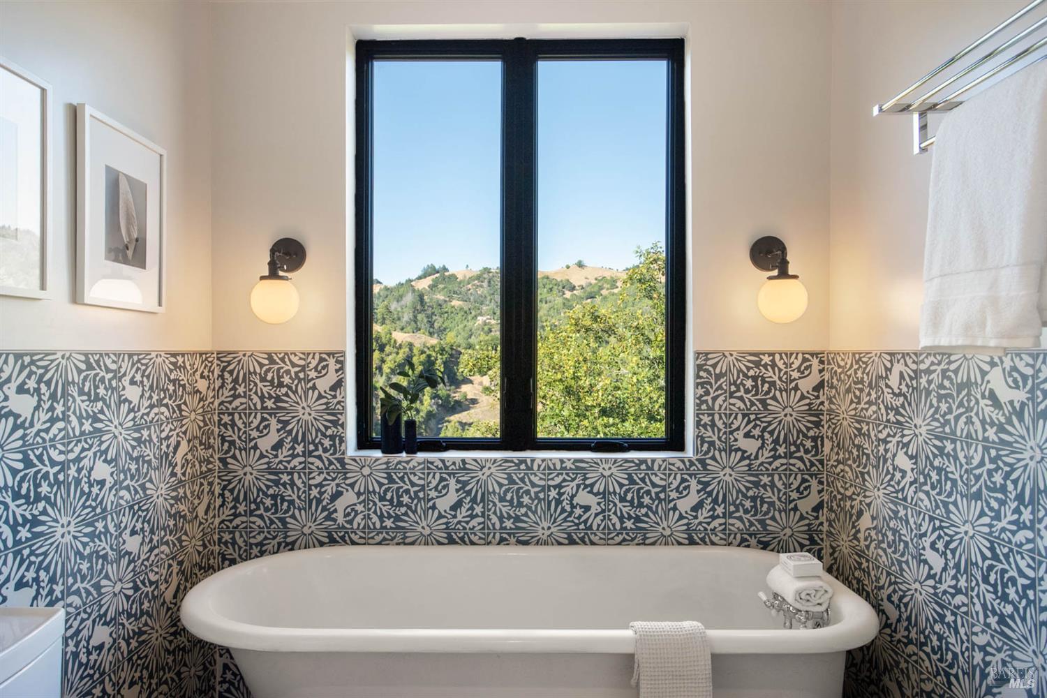 Detail Gallery Image 45 of 55 For 18200 Sweetwater Springs Rd, Guerneville,  CA 95446 - 3 Beds | 3 Baths