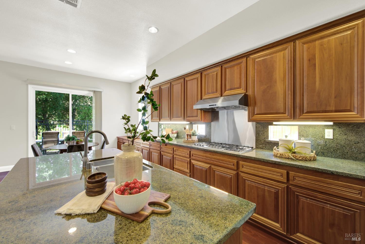 Detail Gallery Image 30 of 77 For 1240 Wildwing Ln, Vallejo,  CA 94591 - 4 Beds | 3/1 Baths