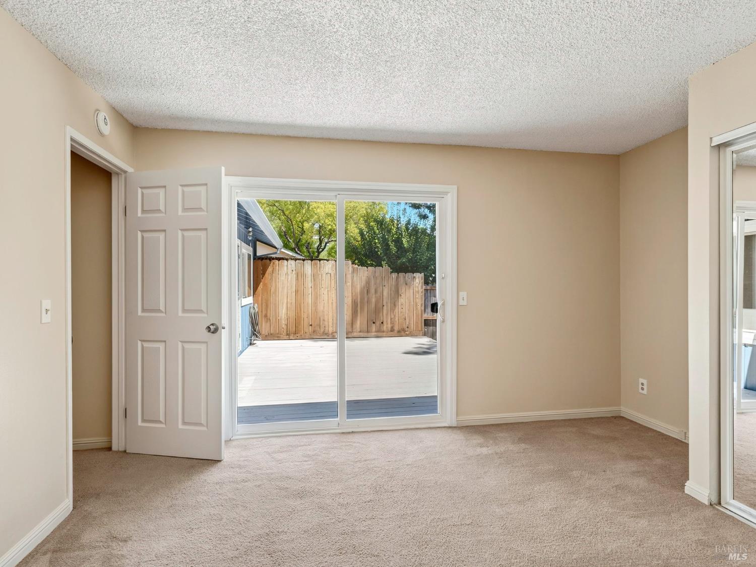 Detail Gallery Image 17 of 34 For 405 Simi Pl, Santa Rosa,  CA 95409 - 3 Beds | 2 Baths