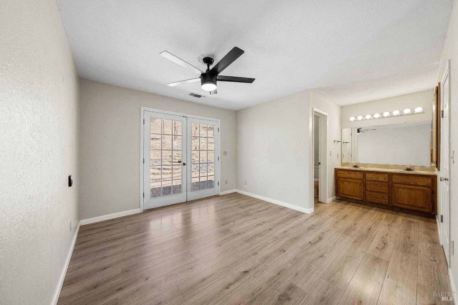 Detail Gallery Image 17 of 38 For 1046 Adams St, Lakeport,  CA 95453 - 3 Beds | 2 Baths