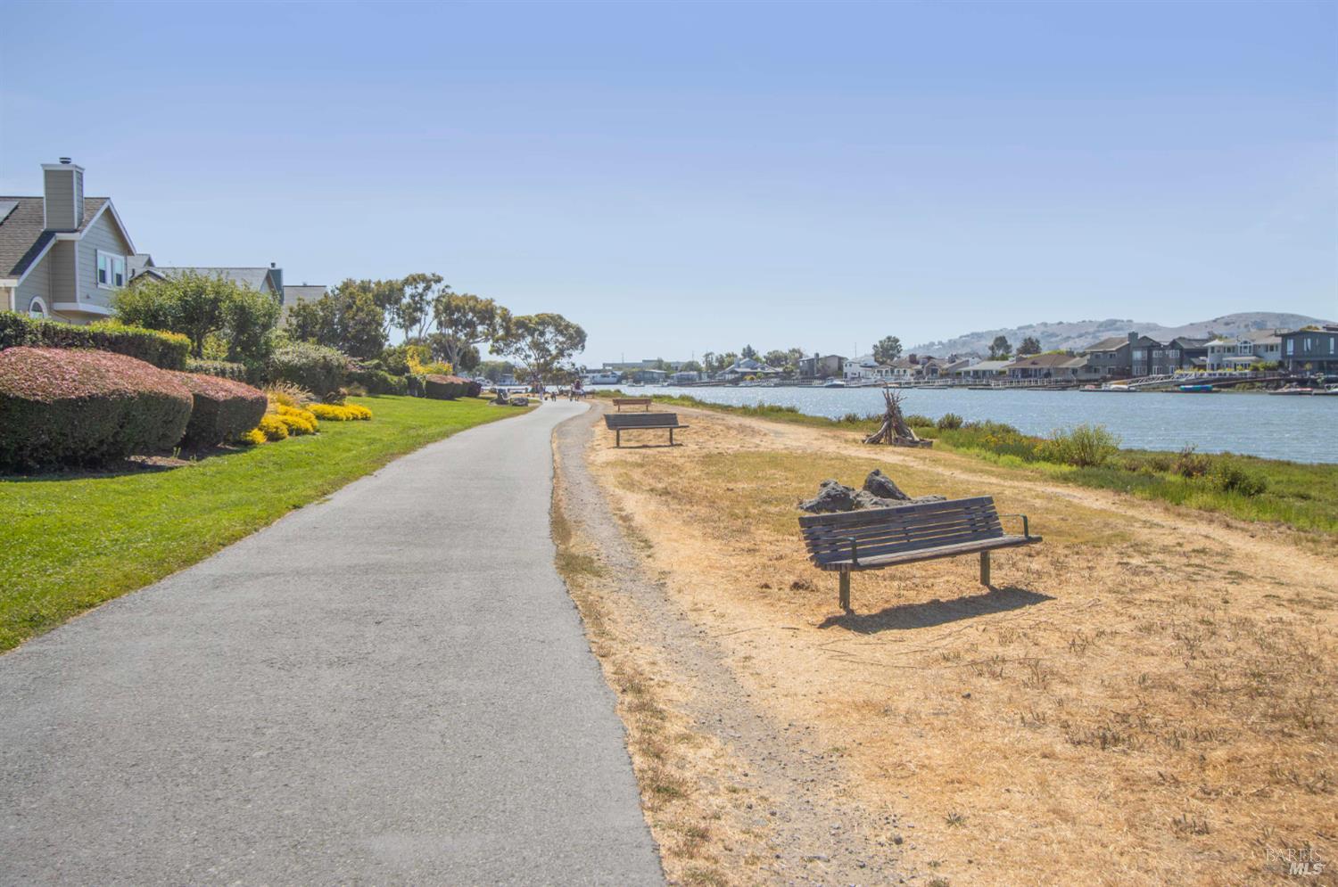 Detail Gallery Image 44 of 46 For 47 Elizabeth Cir, Greenbrae,  CA 94904 - 3 Beds | 2/1 Baths