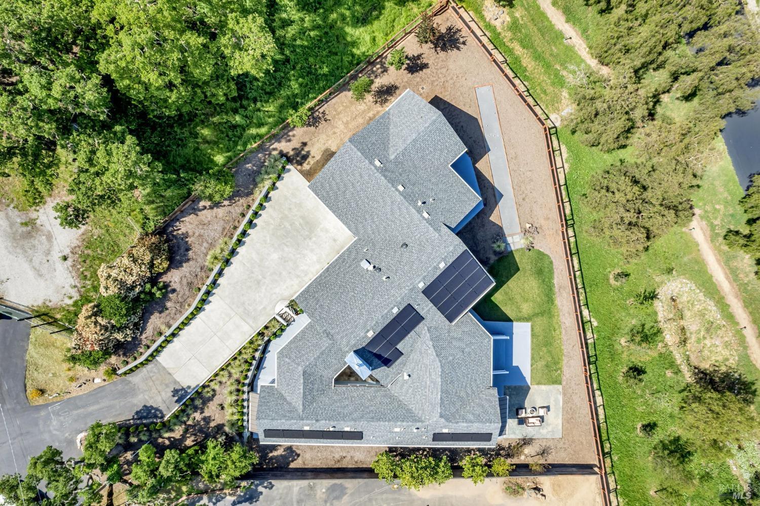 Detail Gallery Image 58 of 59 For 12 Rose Ct, Novato,  CA 94945 - 4 Beds | 4/1 Baths